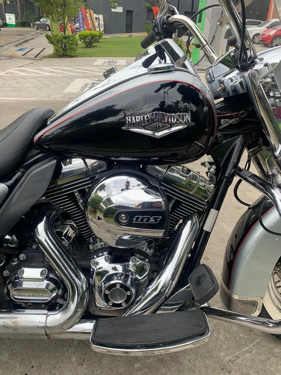 HARLEY-DAVIDSON ROAD KING CLASSIC