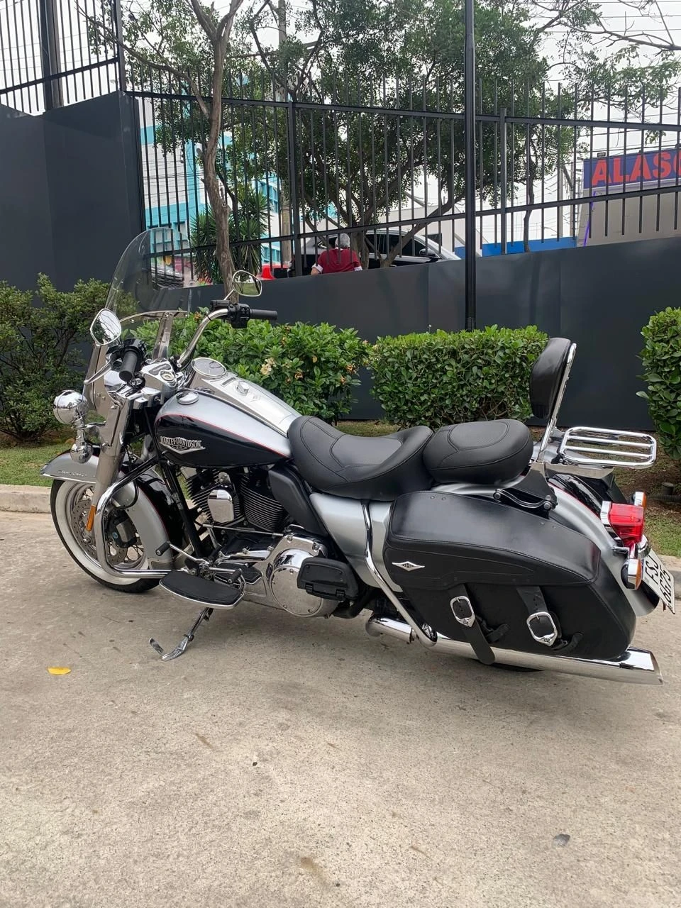 HARLEY-DAVIDSON ROAD KING CLASSIC