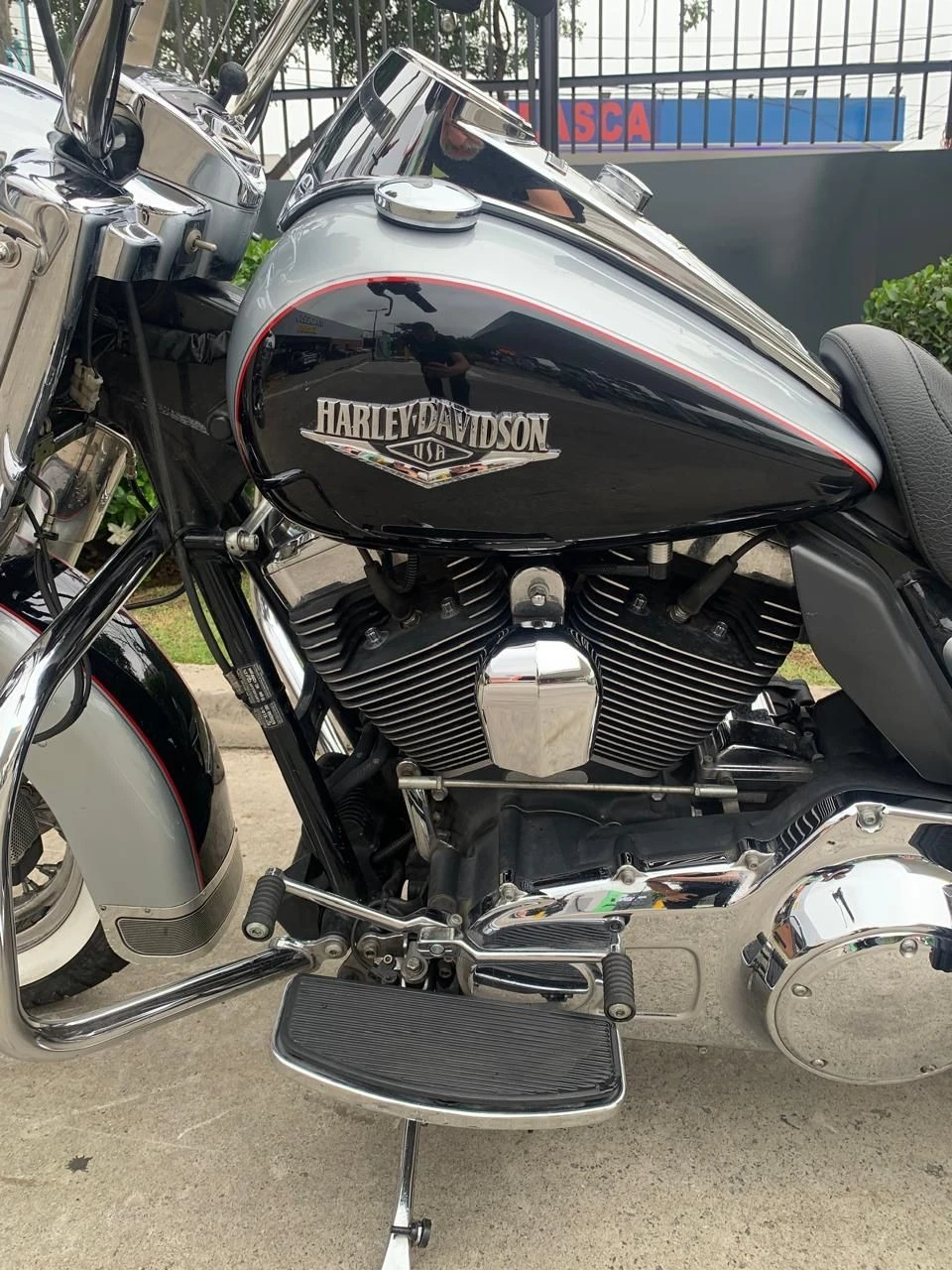 HARLEY-DAVIDSON ROAD KING CLASSIC