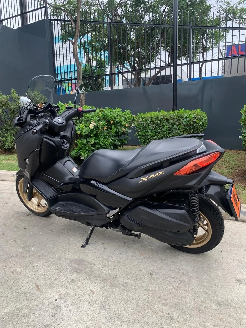 YAMAHA XMAX ABS