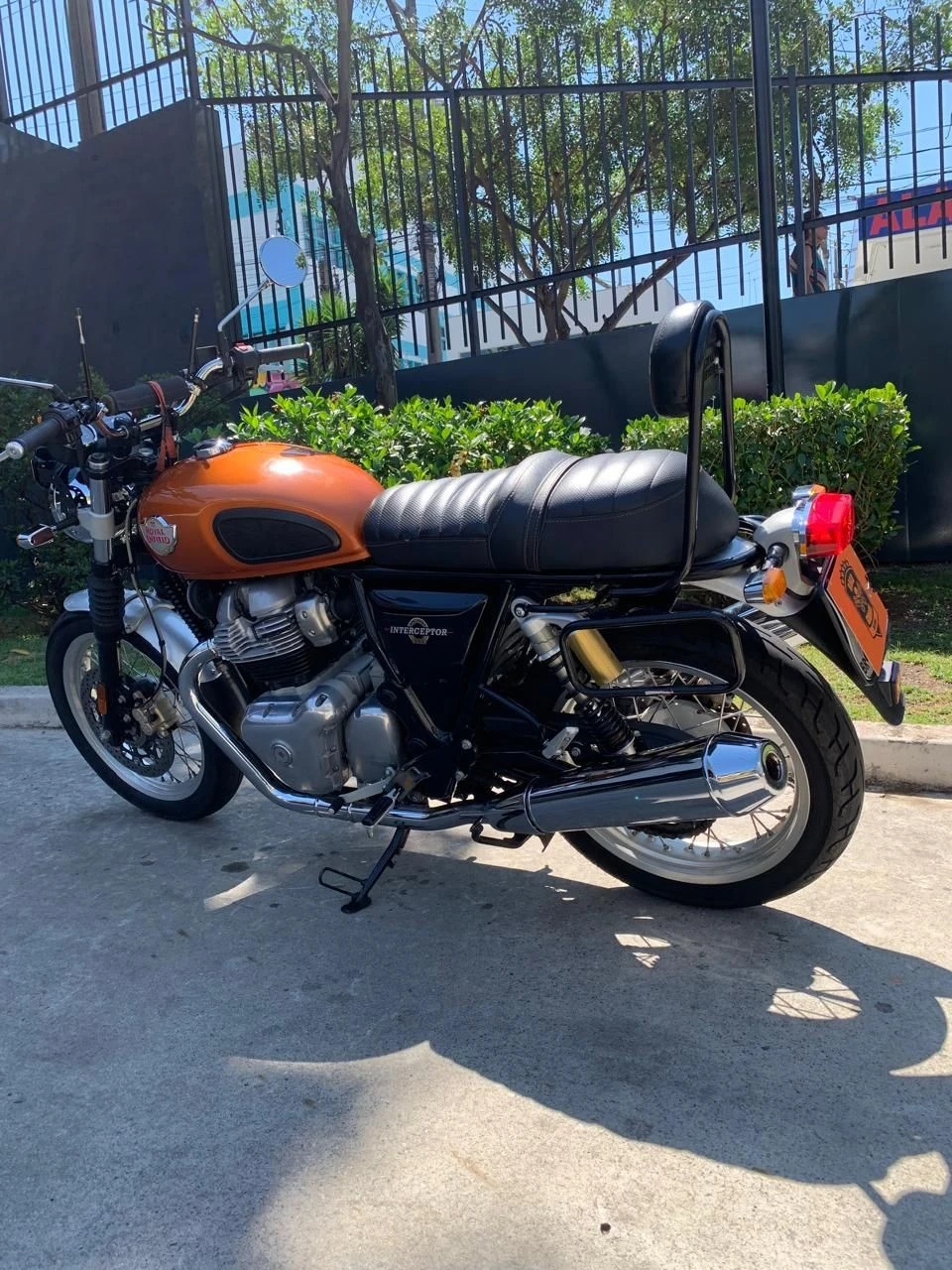 ROYAL ENFIELD INTERCEPTOR 