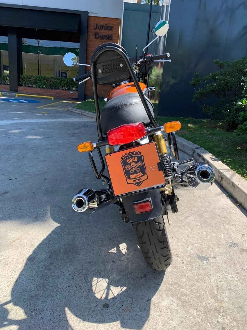 ROYAL ENFIELD INTERCEPTOR 