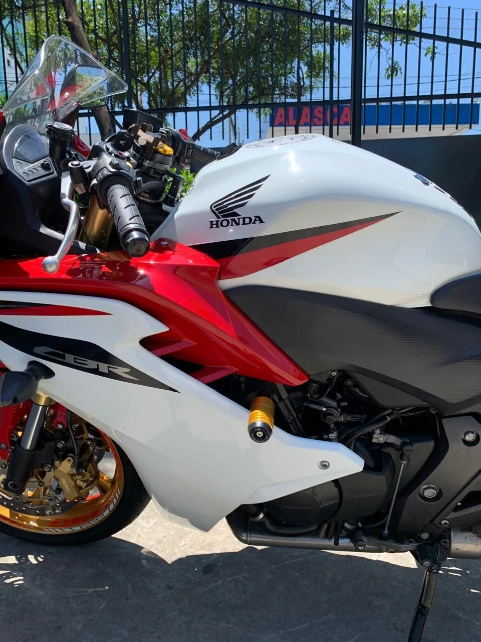 HONDA CBR 600F
