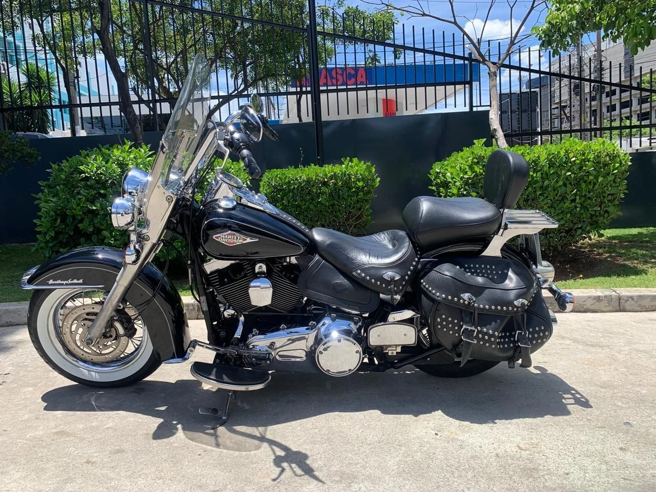 HARLEY-DAVIDSON HERITAGE SOFTAIL CLASSIC