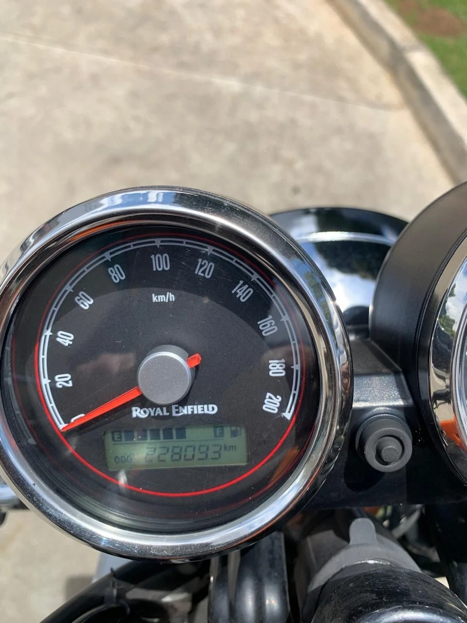 ROYAL ENFIELD INTERCEPTOR 