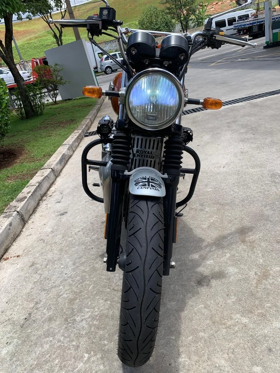 ROYAL ENFIELD INTERCEPTOR 