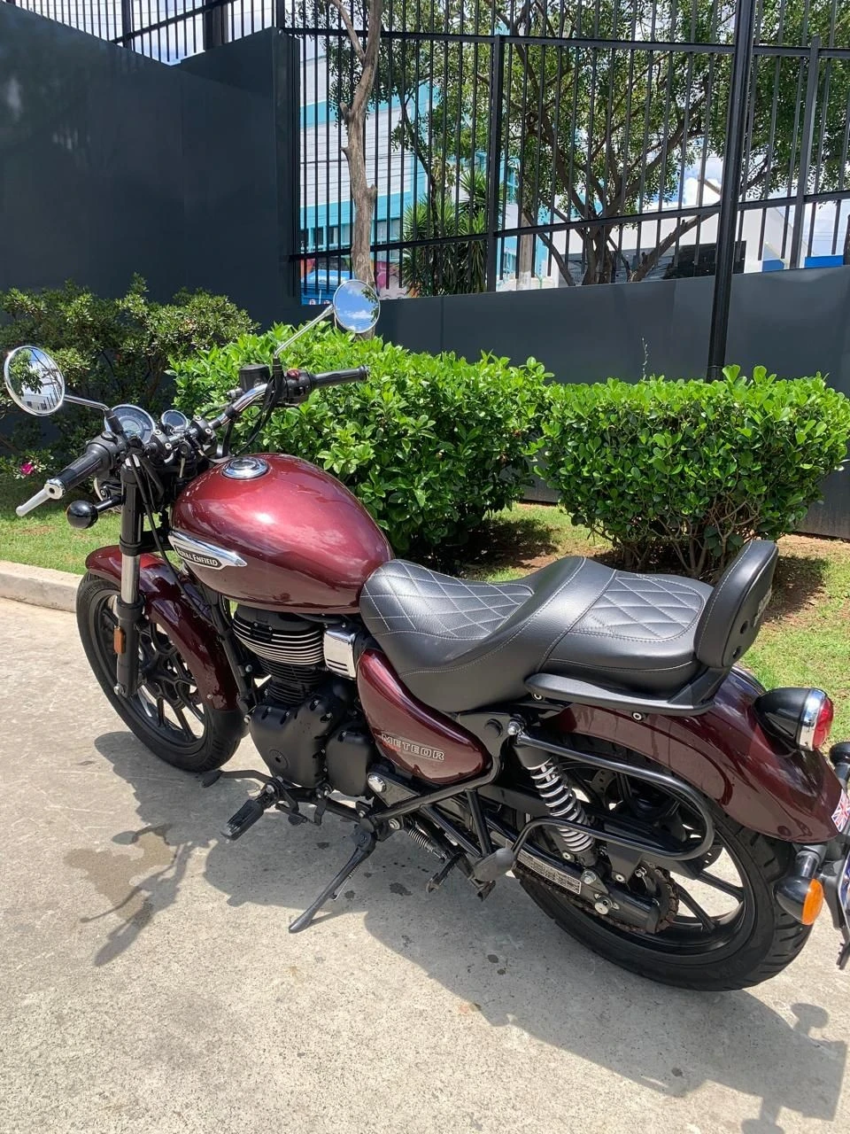 ROYAL ENFIELD METEOR 350