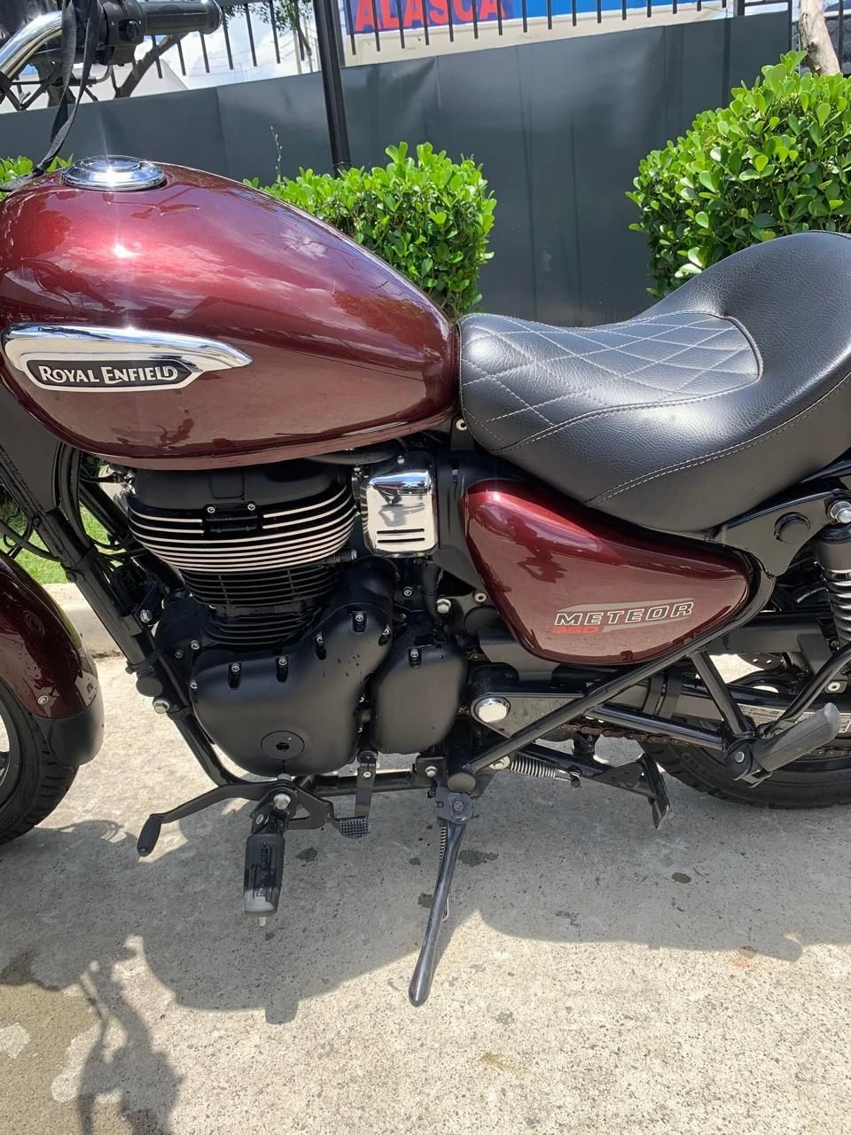 ROYAL ENFIELD METEOR 350