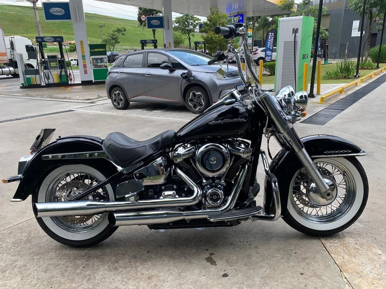 HARLEY-DAVIDSON SOFTAIL DELUXE