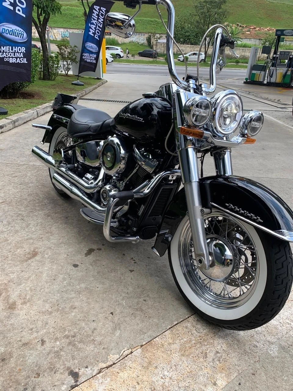 HARLEY-DAVIDSON SOFTAIL DELUXE