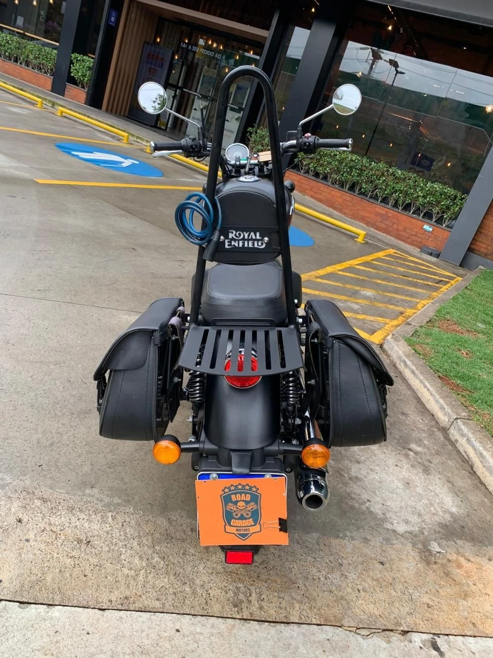 ROYAL ENFIELD CLASSIC 500