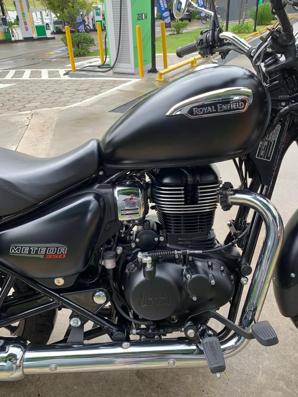 ROYAL ENFIELD CLASSIC 500