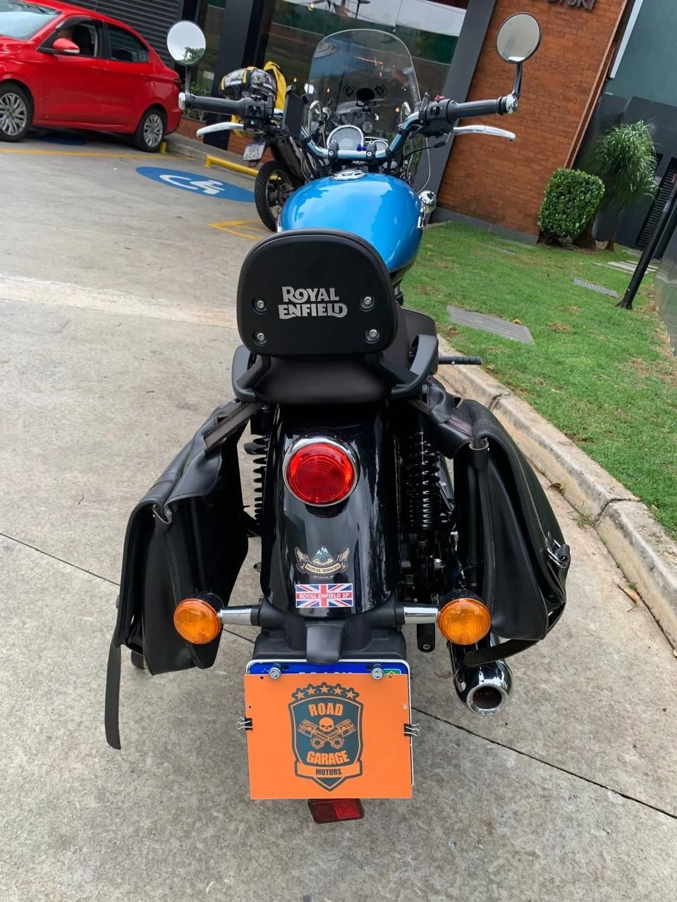 ROYAL ENFIELD CLASSIC 500