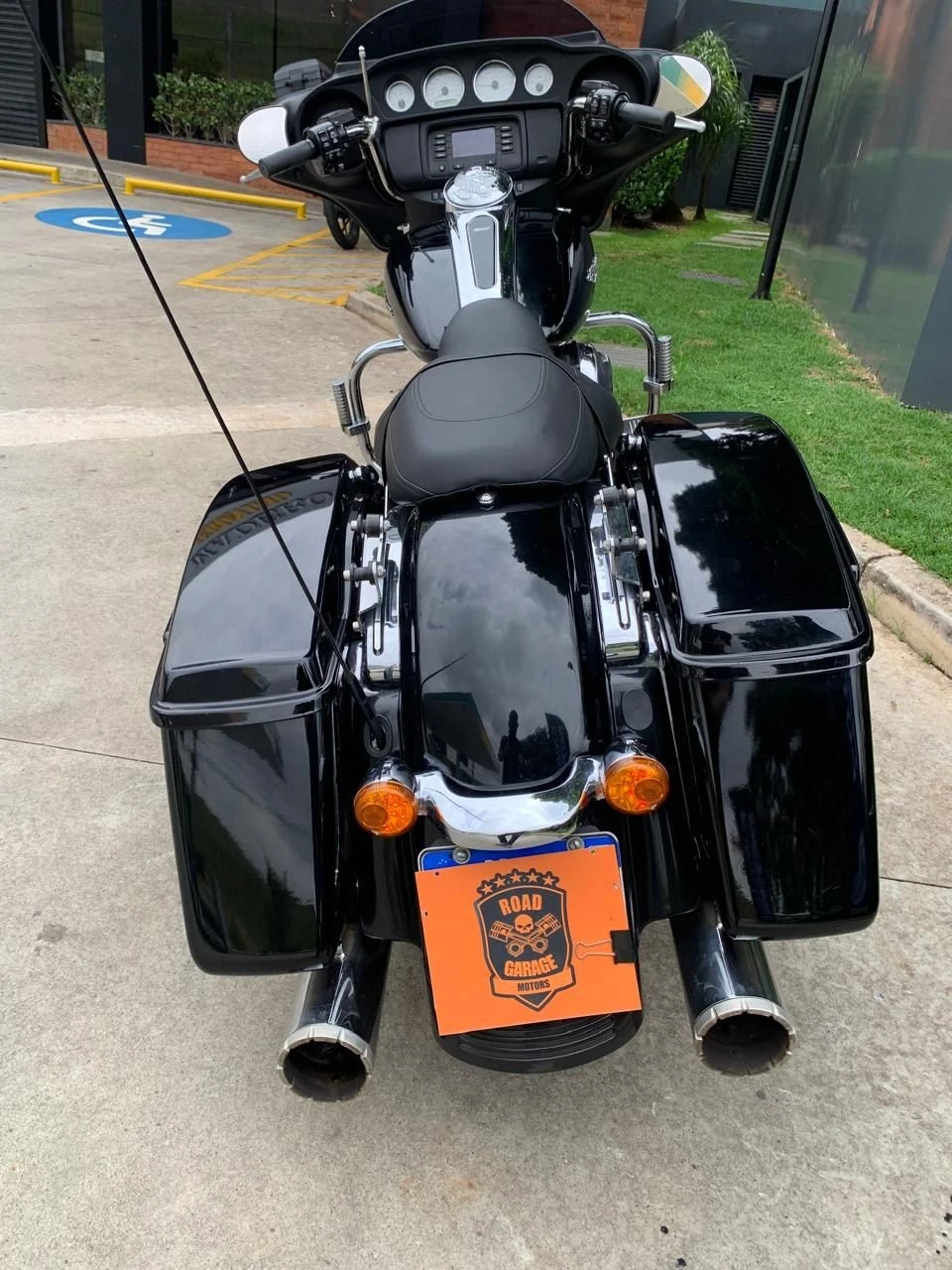 HARLEY-DAVIDSON STREET GLIDE