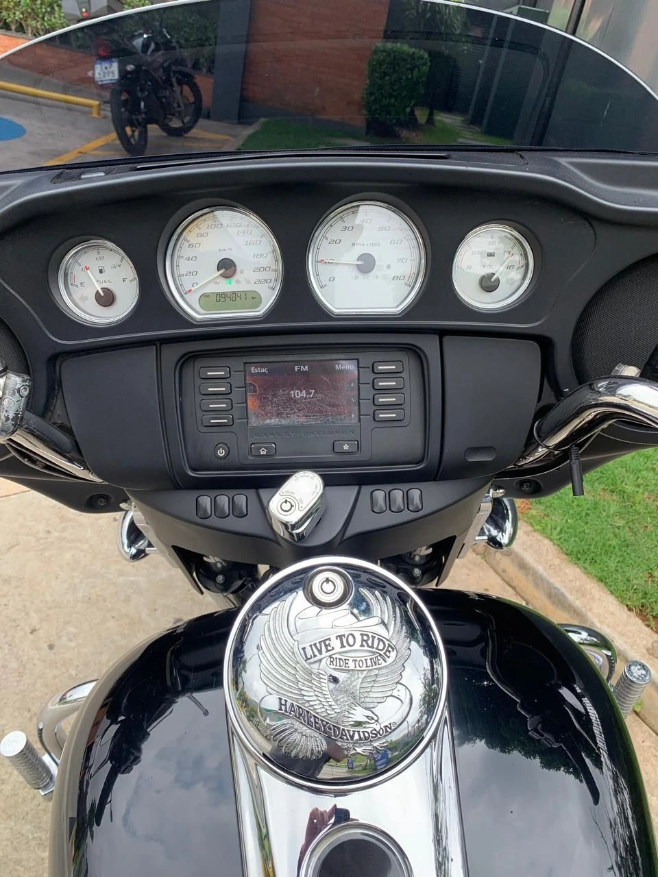 HARLEY-DAVIDSON STREET GLIDE