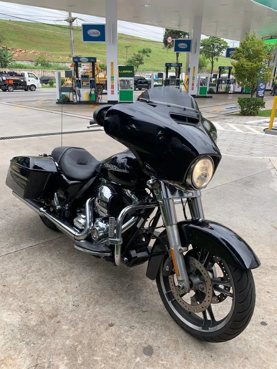 HARLEY-DAVIDSON STREET GLIDE