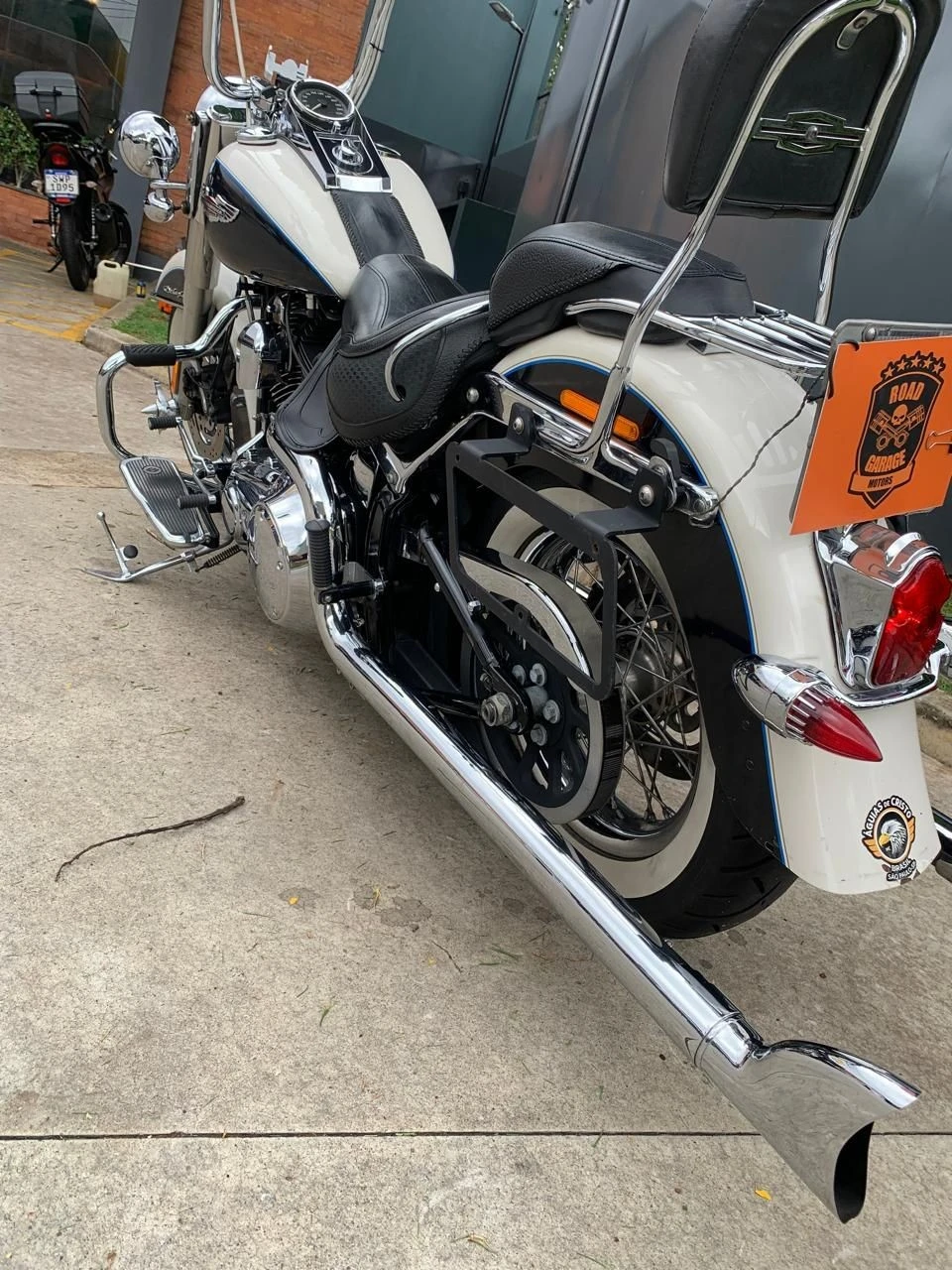 HARLEY-DAVIDSON SOFTAIL DELUXE