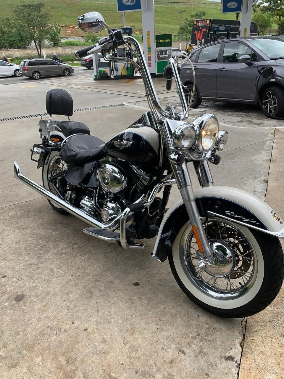 HARLEY-DAVIDSON SOFTAIL DELUXE