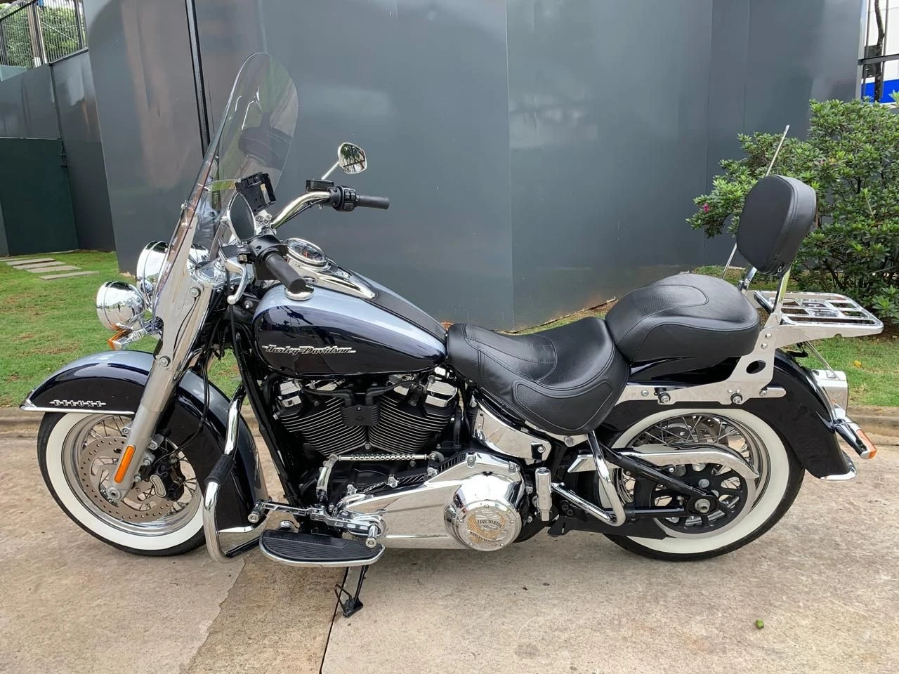 HARLEY-DAVIDSON SOFTAIL DELUXE