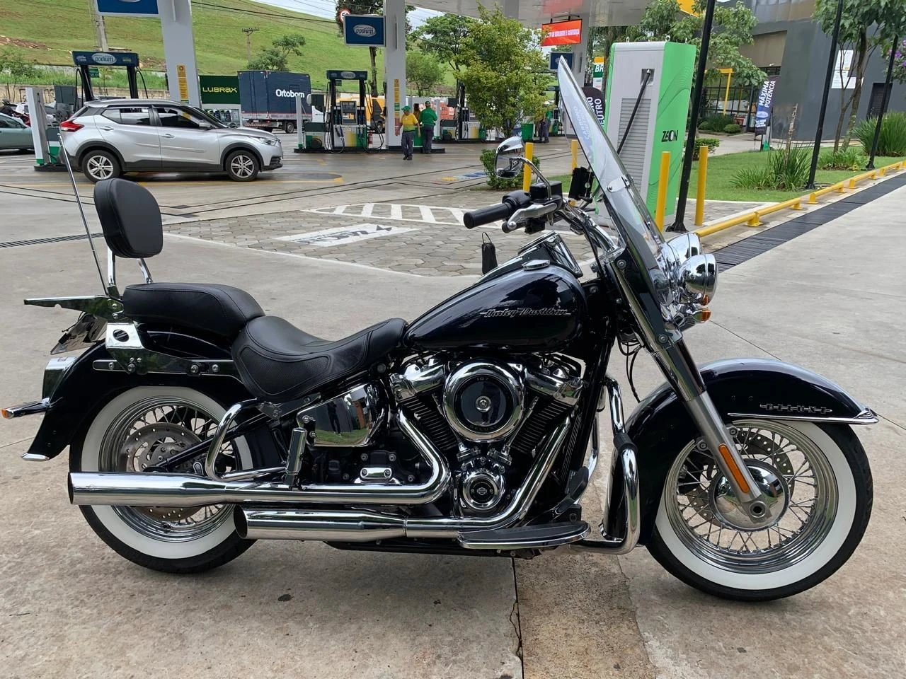 HARLEY-DAVIDSON SOFTAIL DELUXE