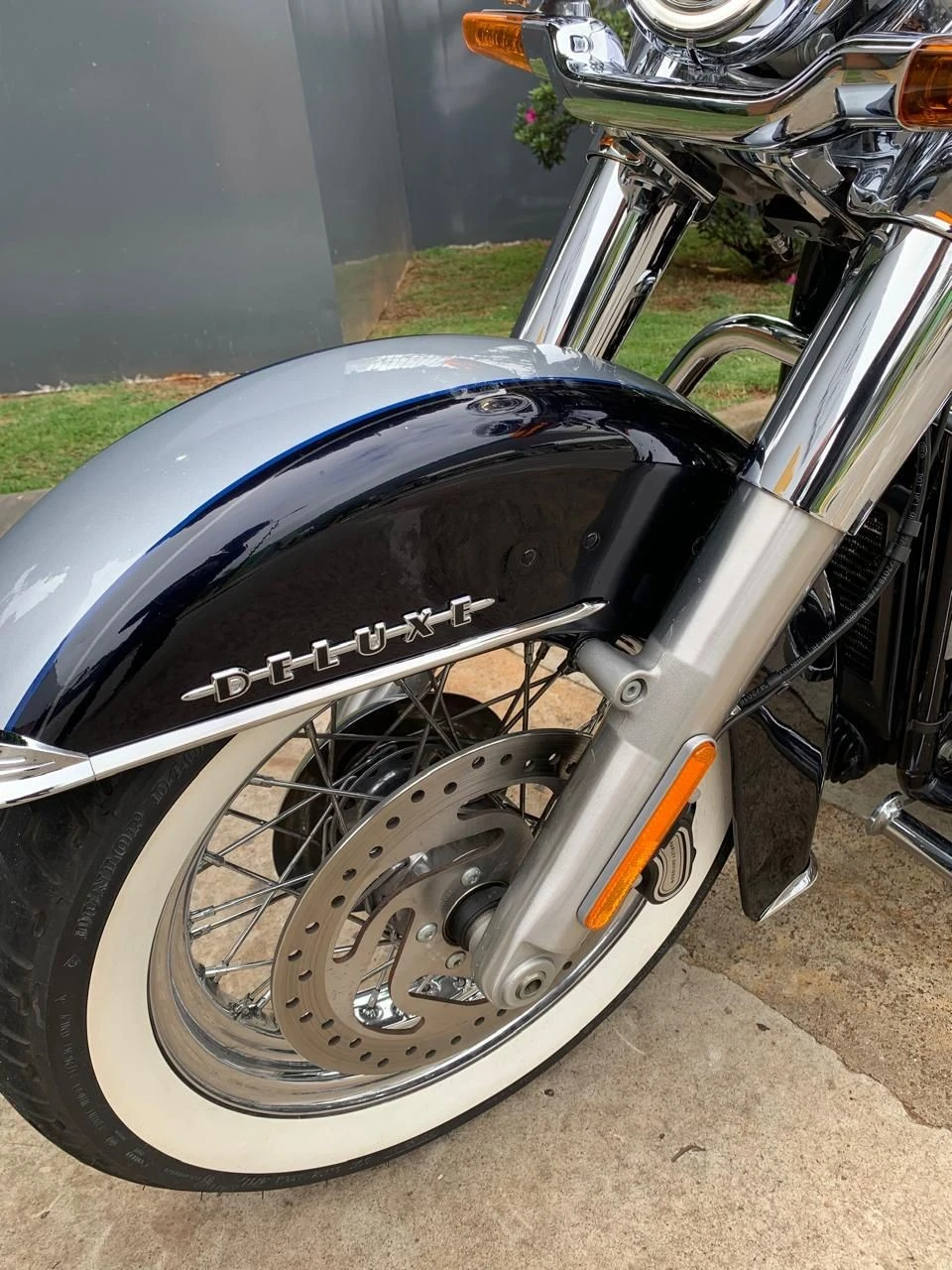 HARLEY-DAVIDSON SOFTAIL DELUXE