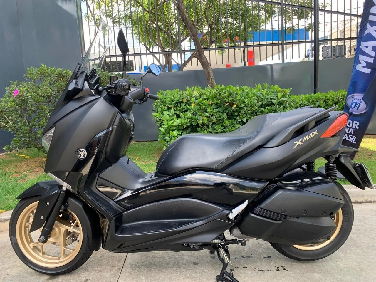 YAMAHA XMAX ABS