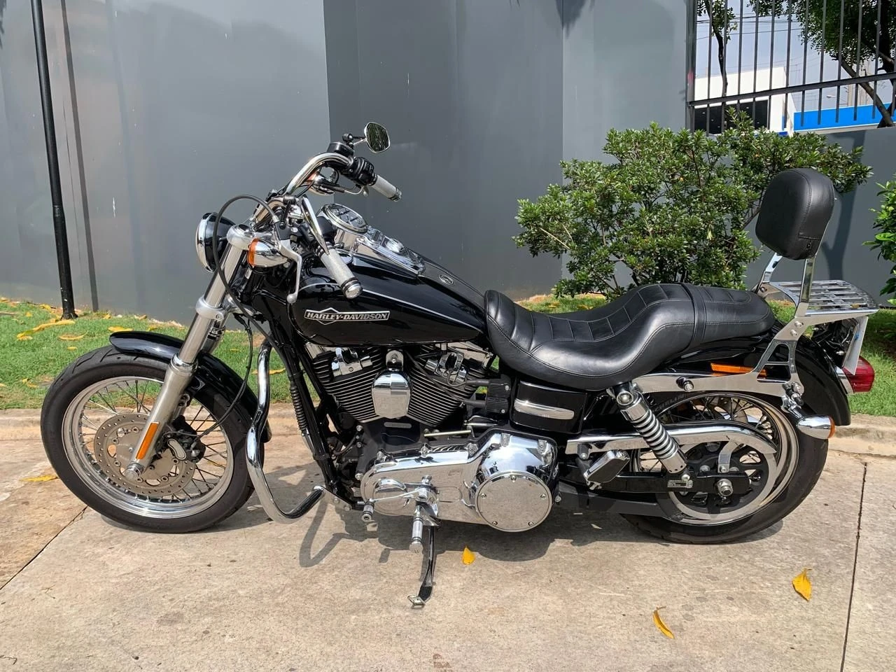 HARLEY-DAVIDSON DYNA SUPER GLIDE CUSTOM