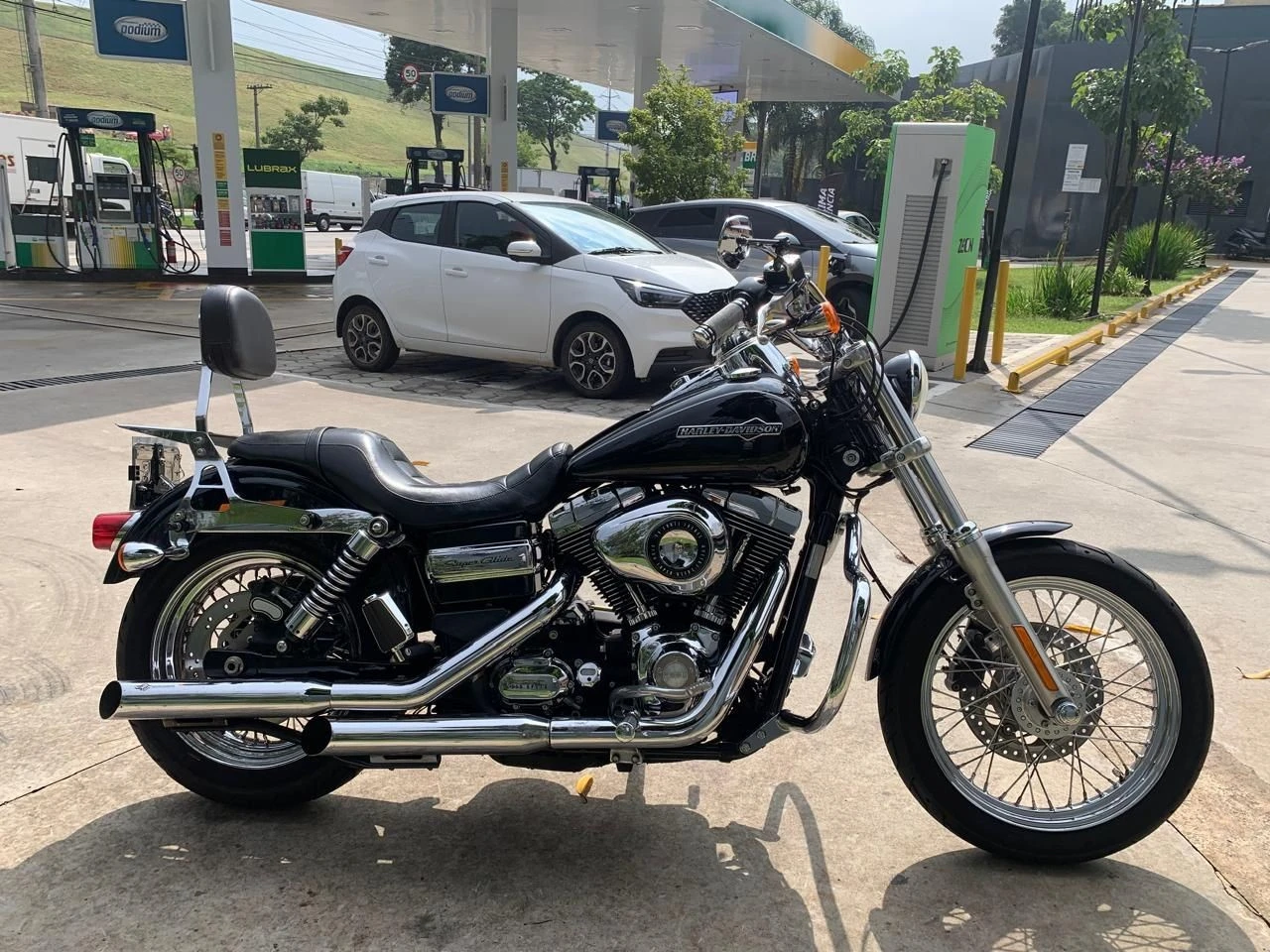 HARLEY-DAVIDSON DYNA SUPER GLIDE CUSTOM