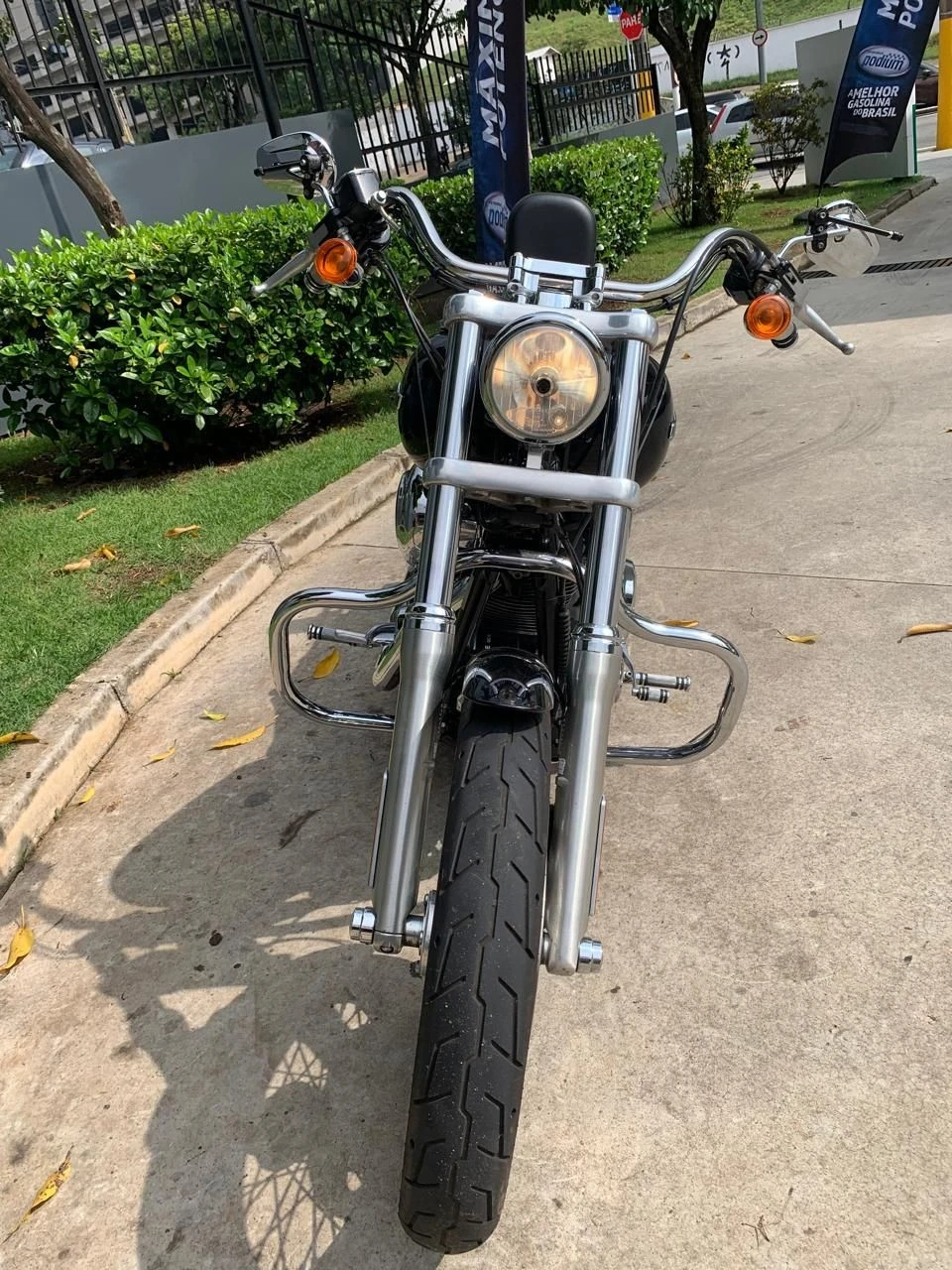 HARLEY-DAVIDSON DYNA SUPER GLIDE CUSTOM