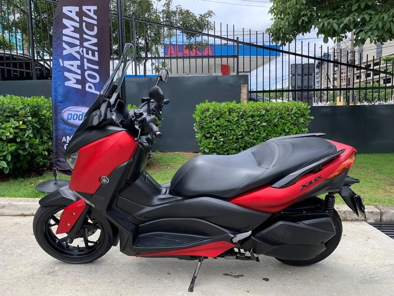 YAMAHA XMAX ABS