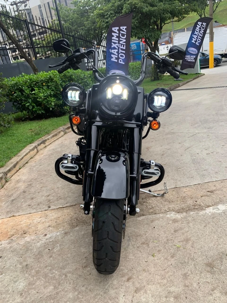 HARLEY-DAVIDSON ROAD KING SPECIAL