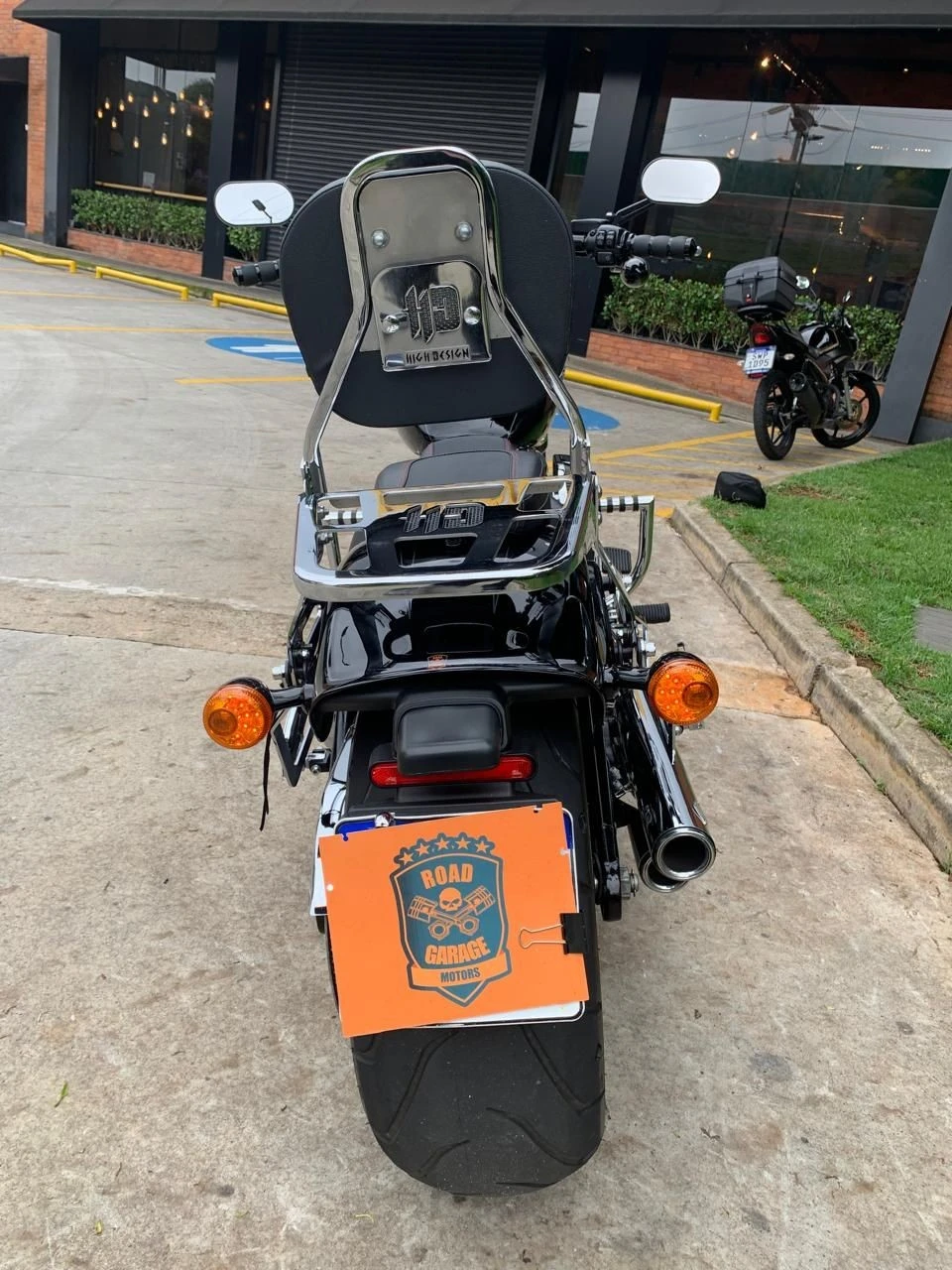 HARLEY-DAVIDSON SOFTAIL BREAKOUT