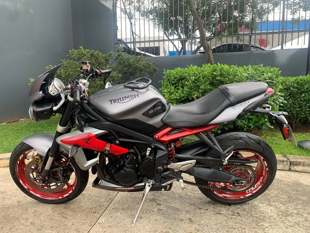 TRIUMPH STREET TRIPLE R ABS