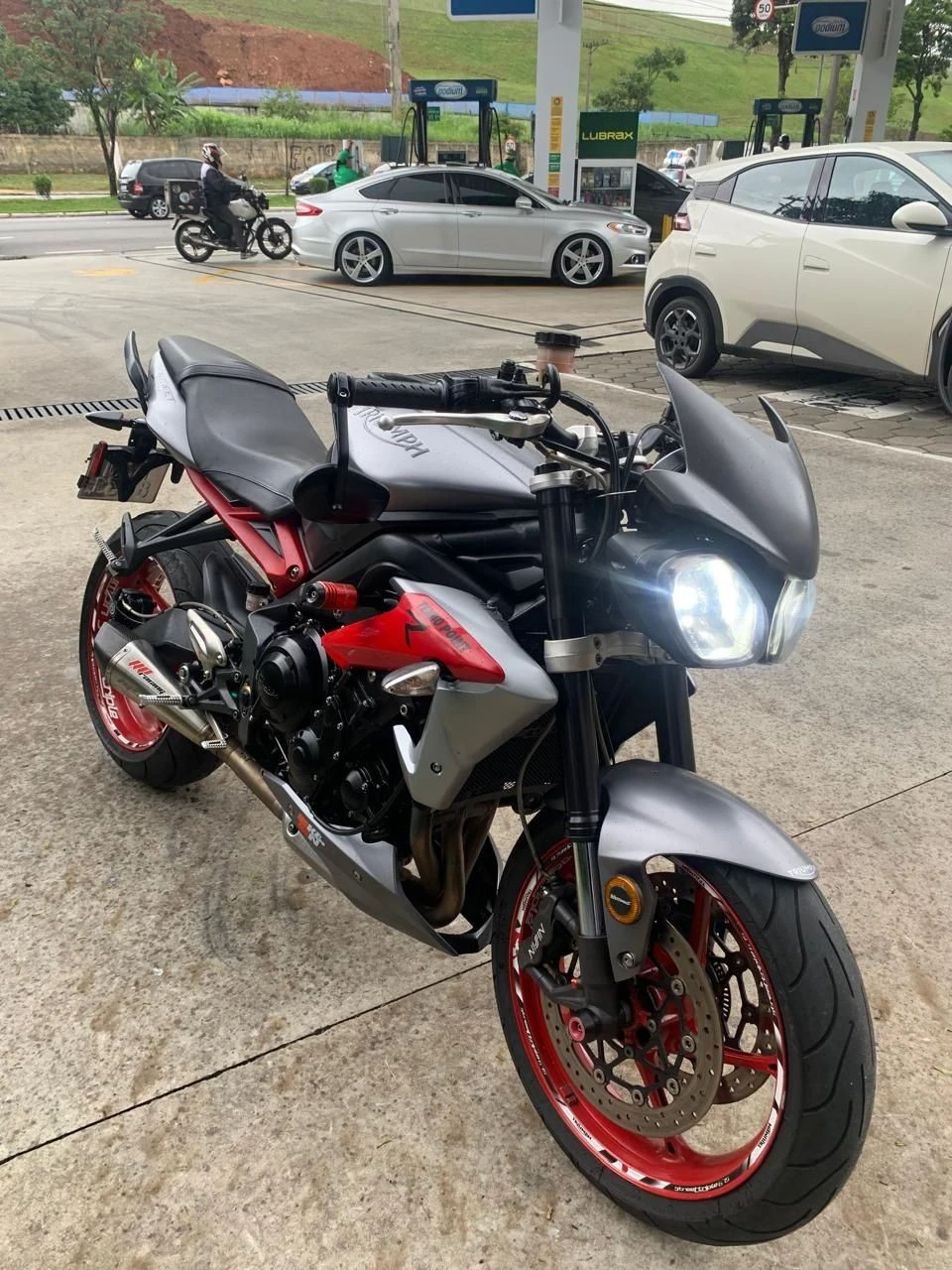 TRIUMPH STREET TRIPLE R ABS
