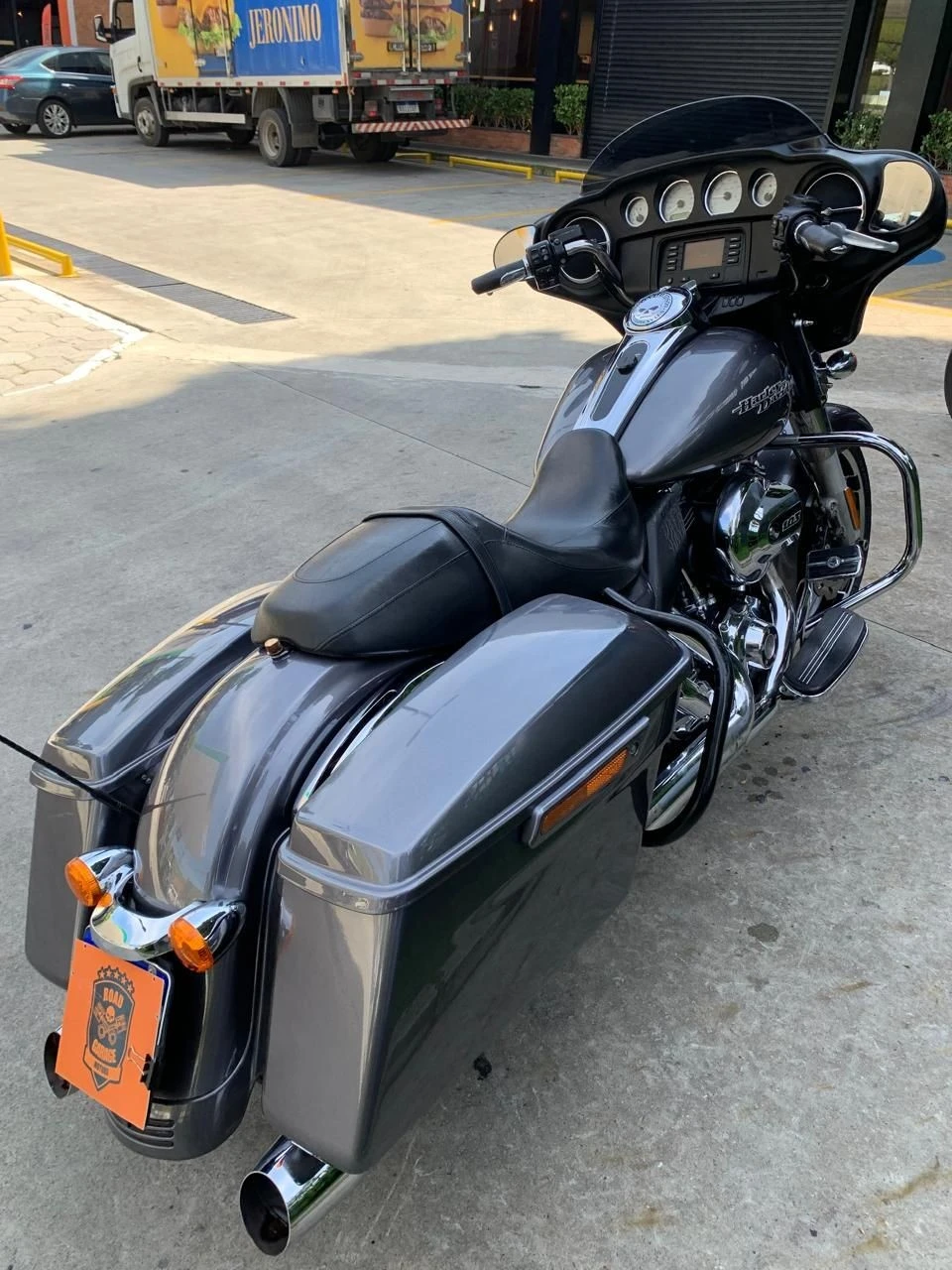 HARLEY-DAVIDSON STREET GLIDE