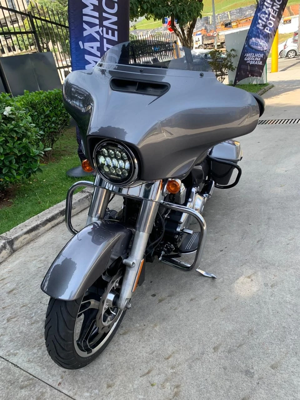 HARLEY-DAVIDSON STREET GLIDE