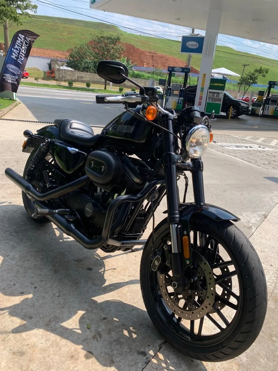 HARLEY-DAVIDSON SPORTSTER ROADSTER