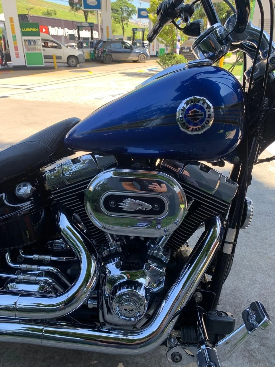 HARLEY-DAVIDSON SOFTAIL BREAKOUT