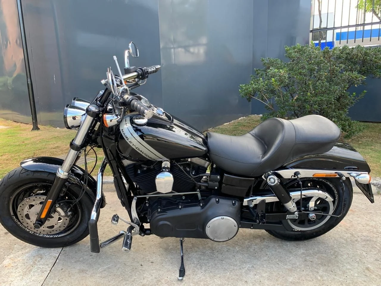 HARLEY-DAVIDSON DYNA FAT BOB