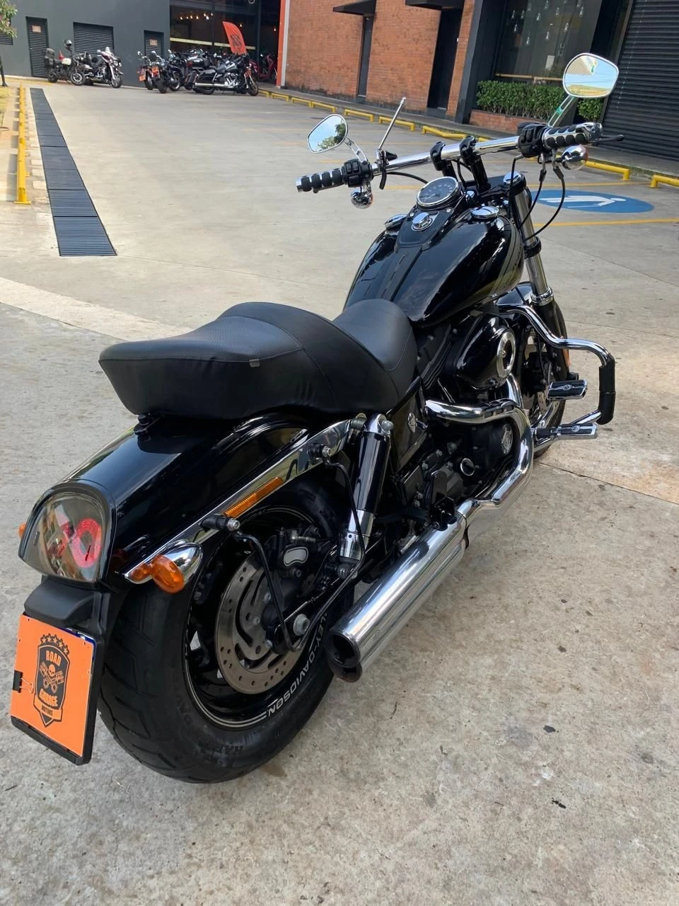 HARLEY-DAVIDSON DYNA FAT BOB