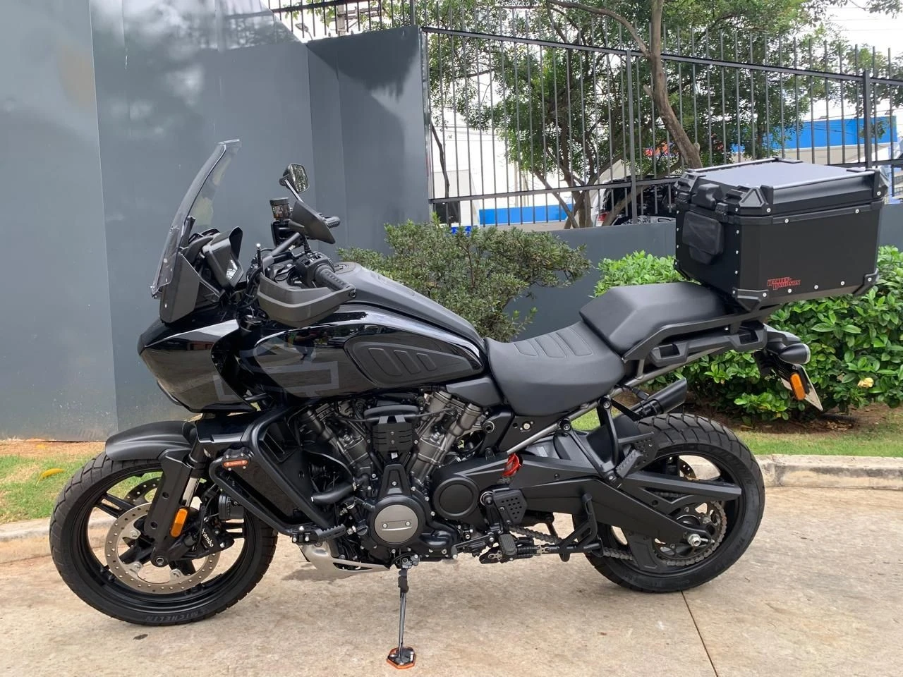 HARLEY-DAVIDSON PAN AMERICA 1250 S