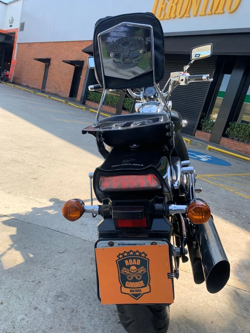 SUZUKI BOULEVARD M800