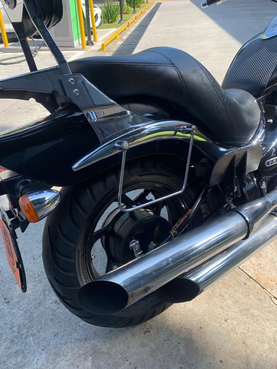 SUZUKI BOULEVARD M800