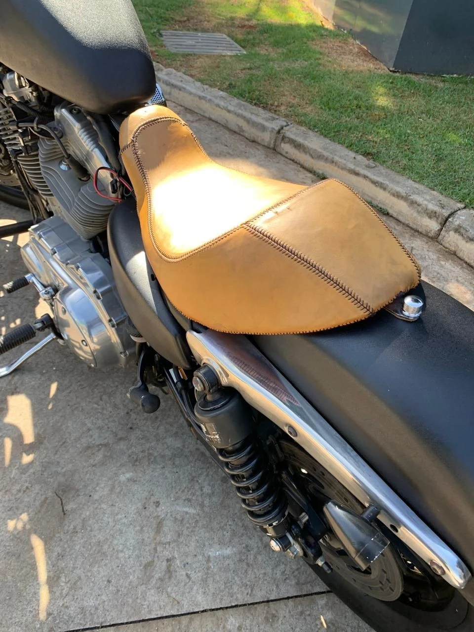 HARLEY-DAVIDSON SPORTSTER XL 883