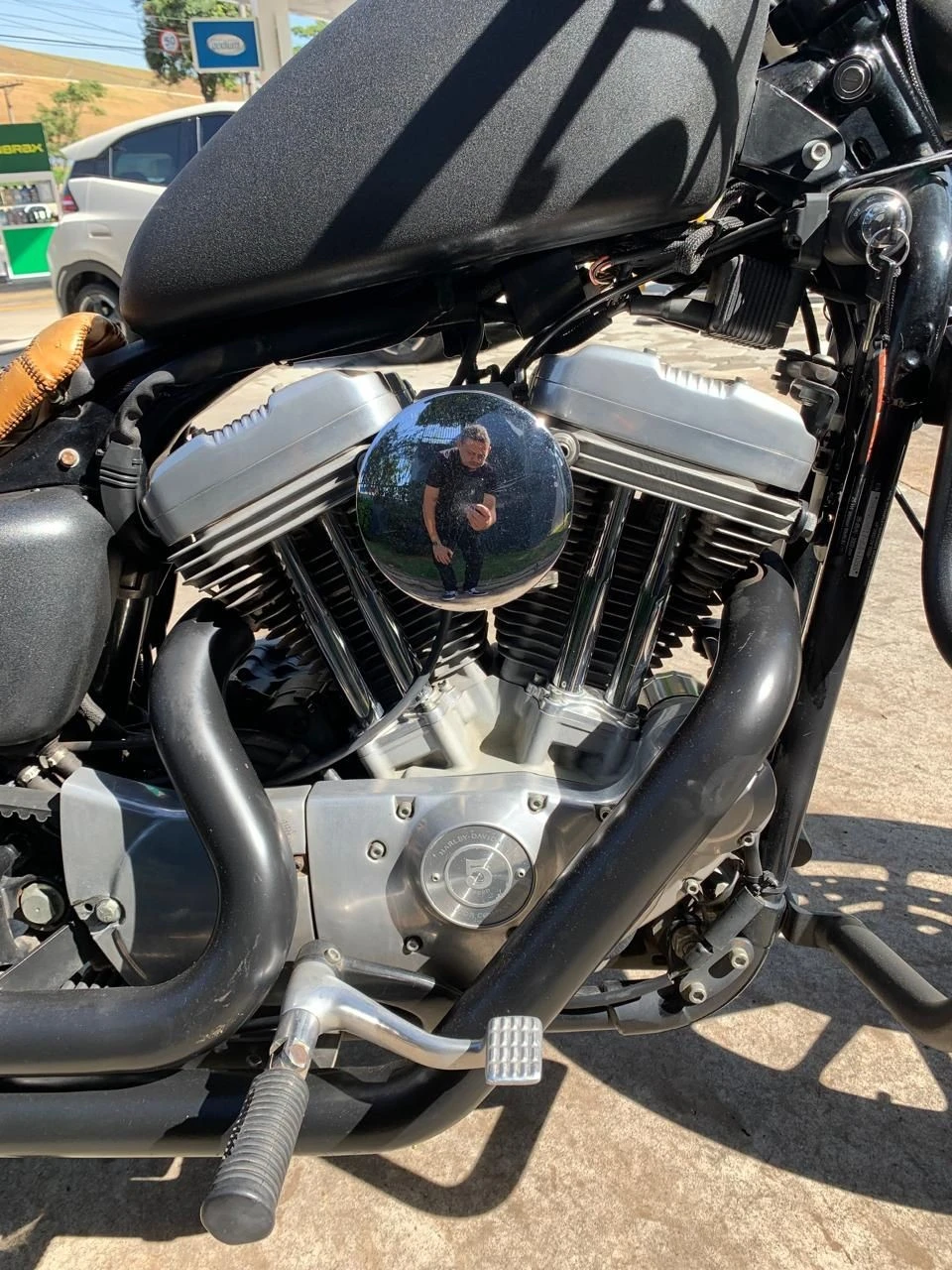 HARLEY-DAVIDSON SPORTSTER XL 883