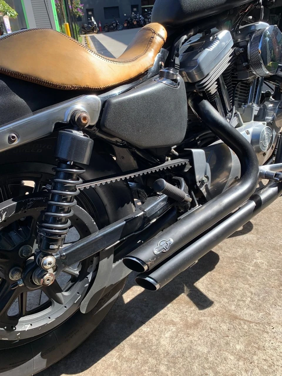 HARLEY-DAVIDSON SPORTSTER XL 883