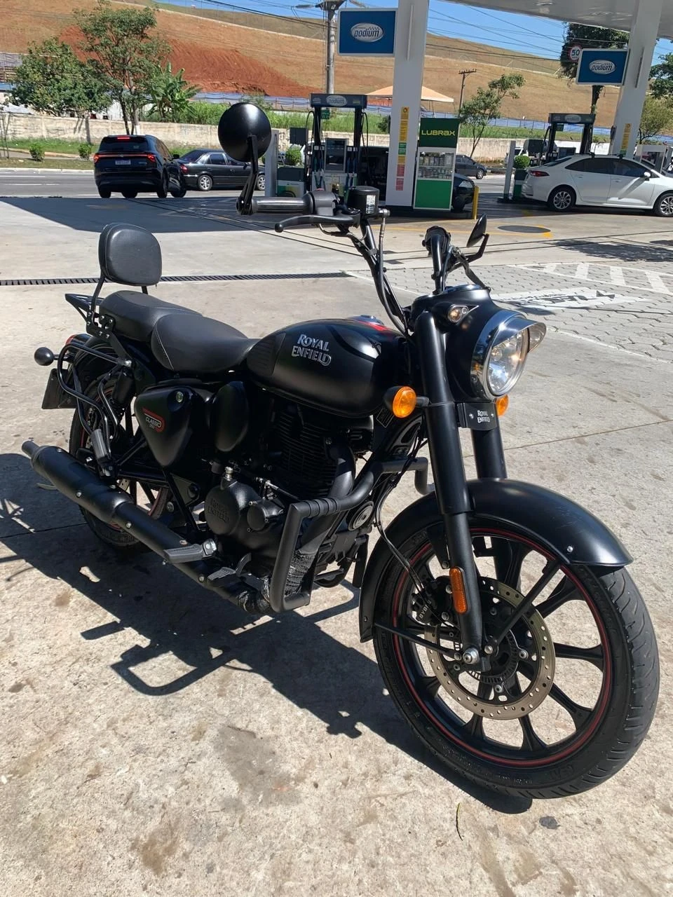 ROYAL ENFIELD CLASSIC 500
