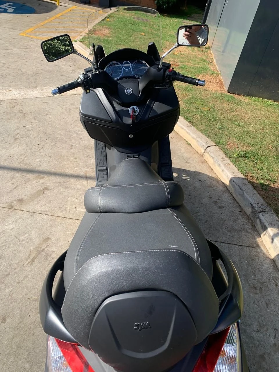DAFRA MAXSYM 400i