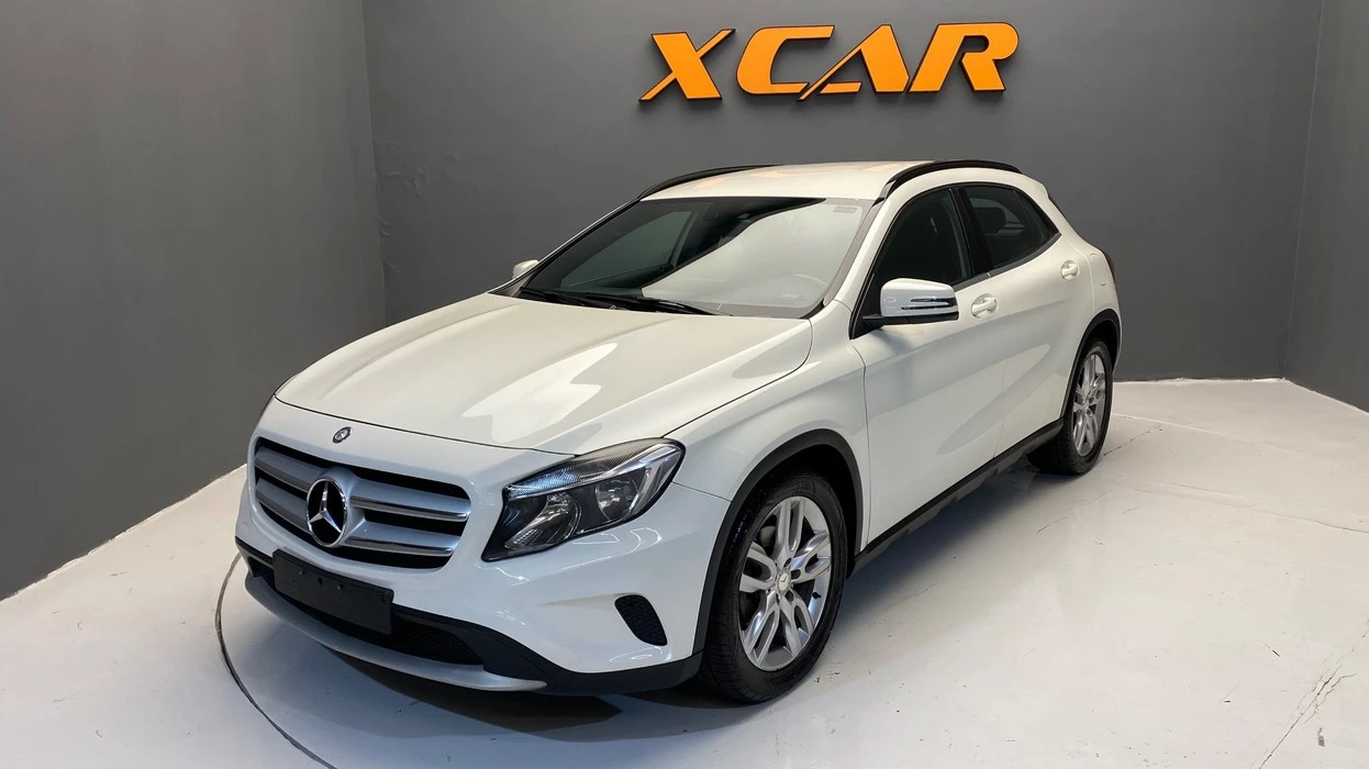 MERCEDES-BENZ GLA 200