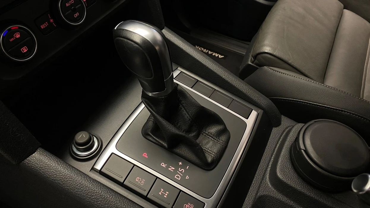 VOLKSWAGEN AMAROK